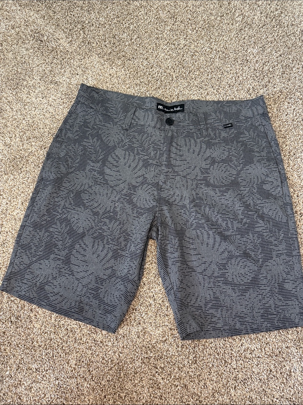Travis Mathew Men Shorts 34 waist